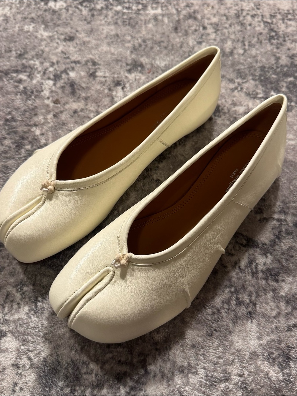 Maison Margiela Women’s White Tabi Leather Ballet Flats SIZE EU 37 US 7 - Picture 3 of 8